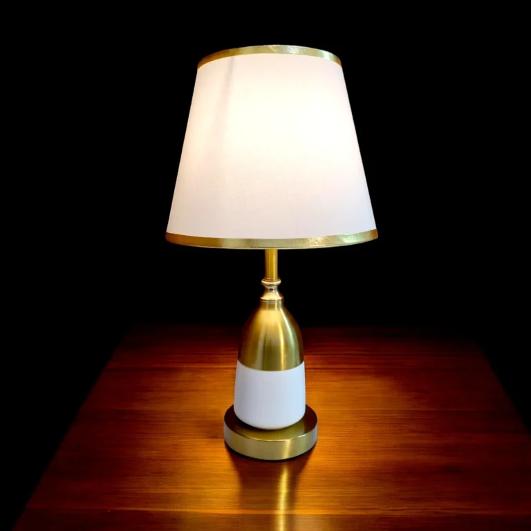 Gold and White Table Lamp 25
